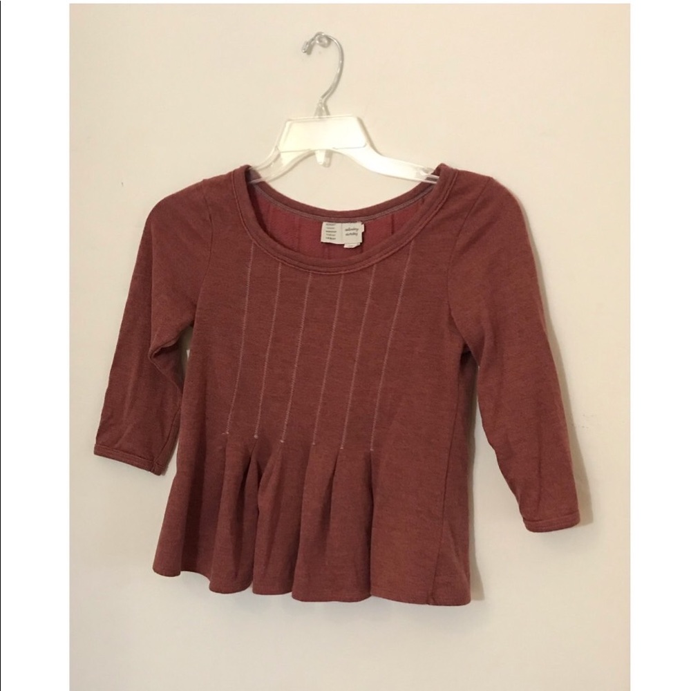 Quarter sleeve peplum top